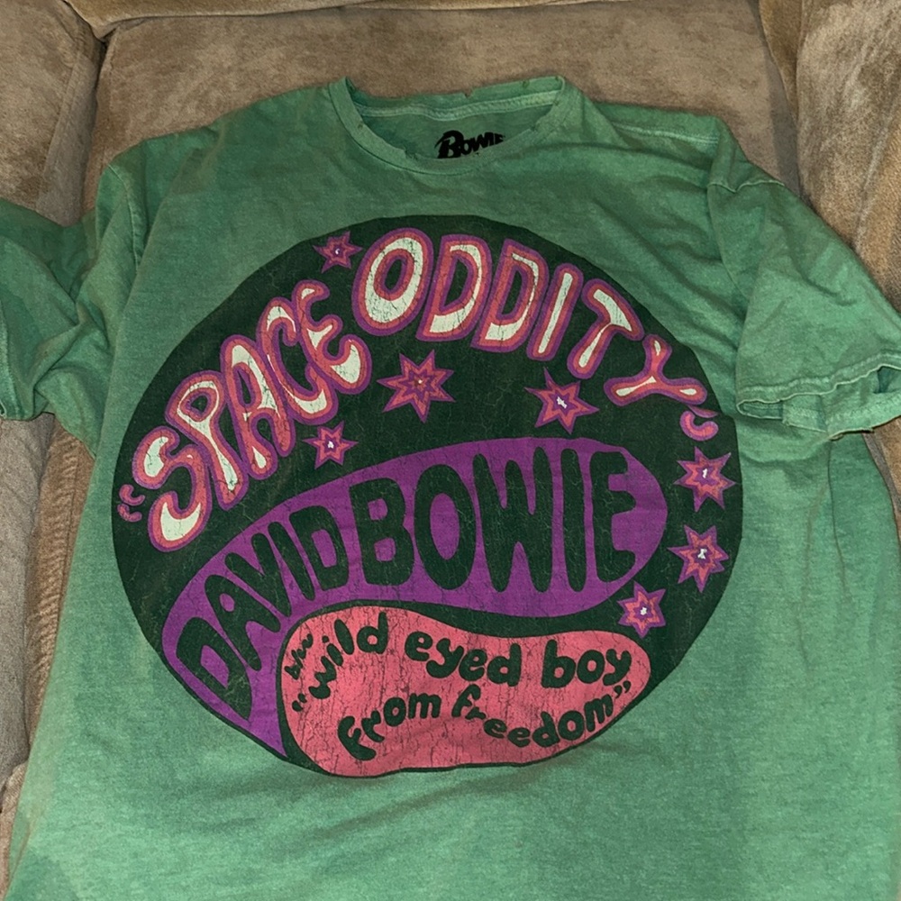 urban outfitters david bowie graphic tee